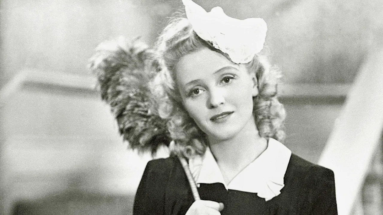 Nainen on valttia backdrop