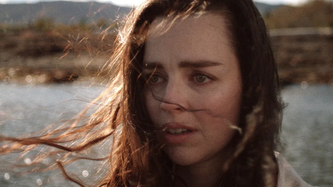 Between the Sea and the Bark backdrop