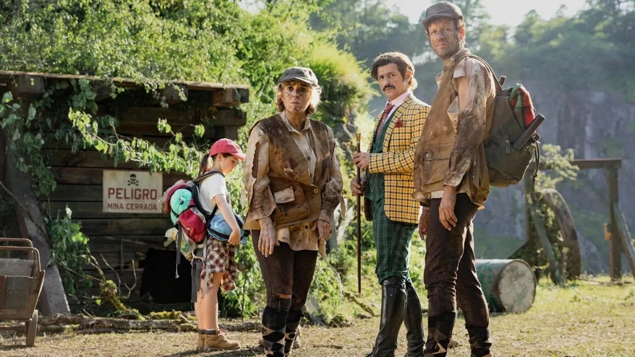 Bear Claw Camp backdrop