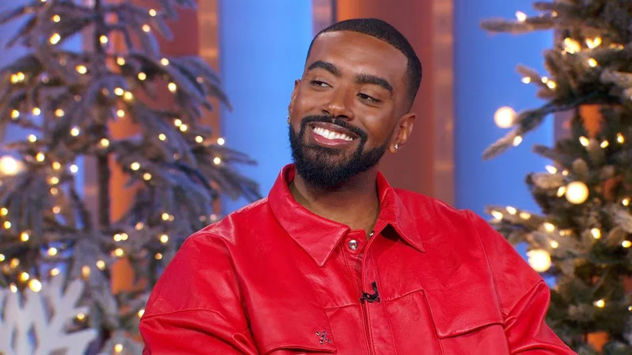 Mistletoe & Matrimony backdrop