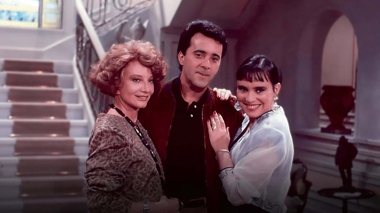 Rainha da Sucata backdrop