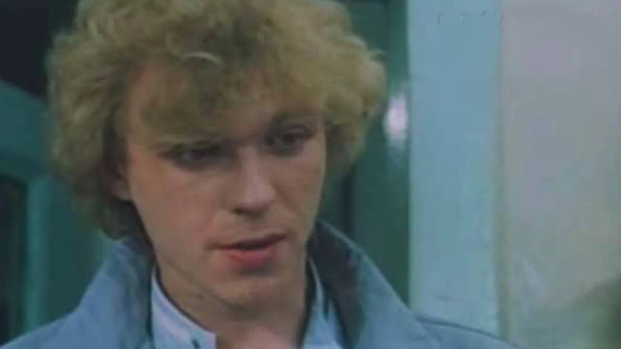 Three Lemons For Loved One backdrop