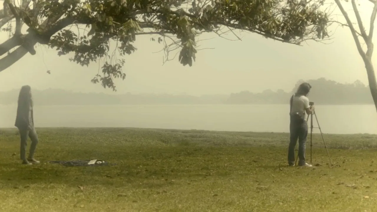 Um Novo Ângulo backdrop