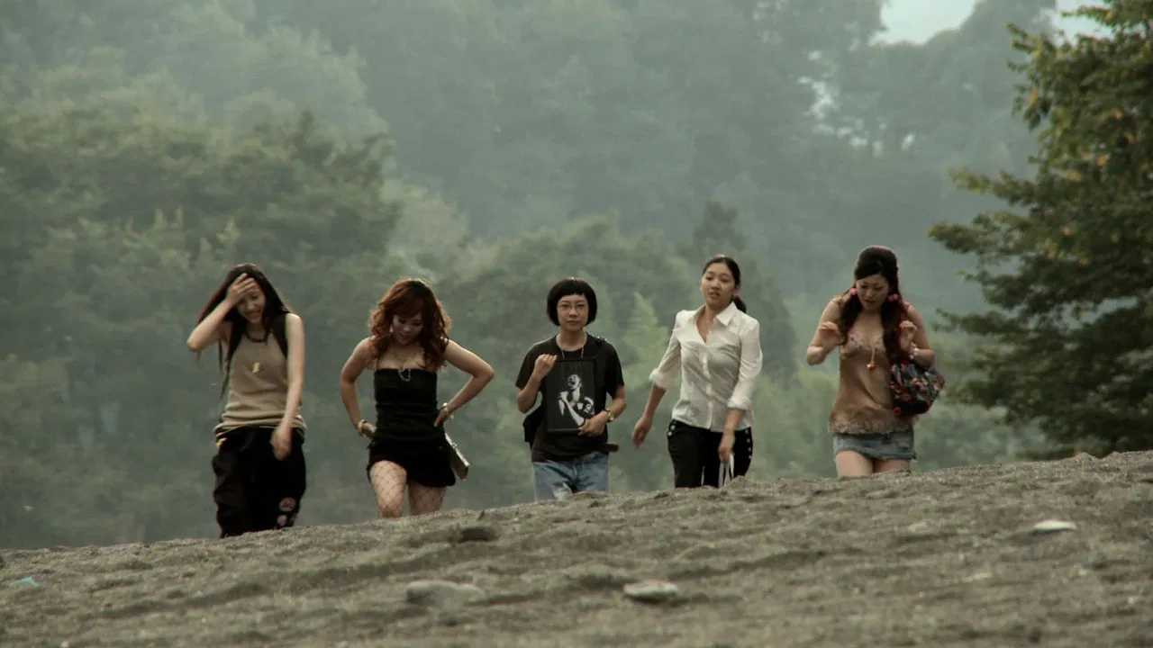 8000 Miles 2: Girls Rapper backdrop