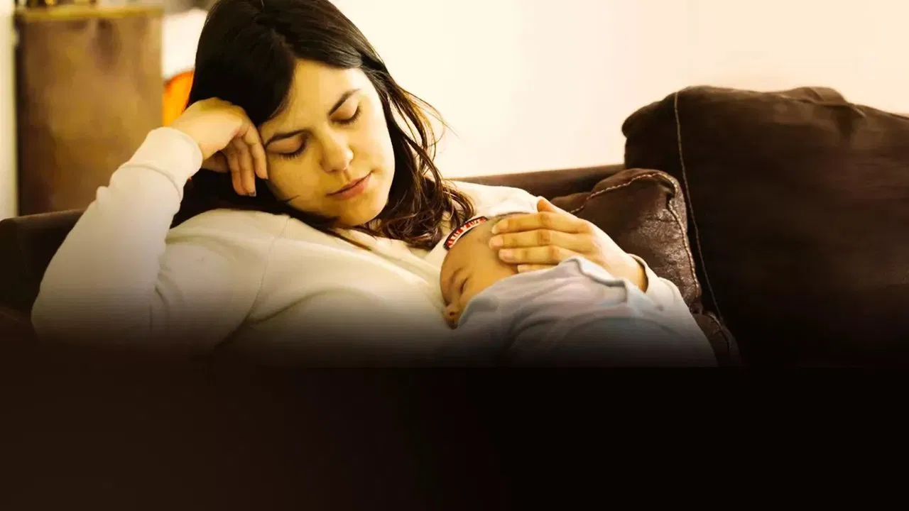 Naître Mère backdrop