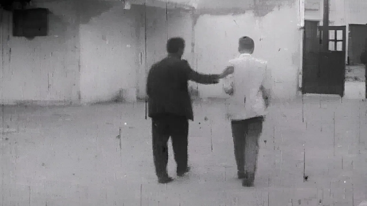 Um Crime na Rua backdrop