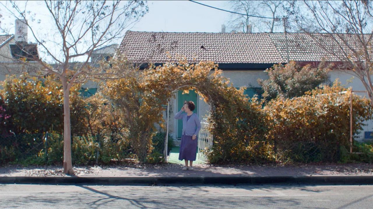 Long Distance backdrop