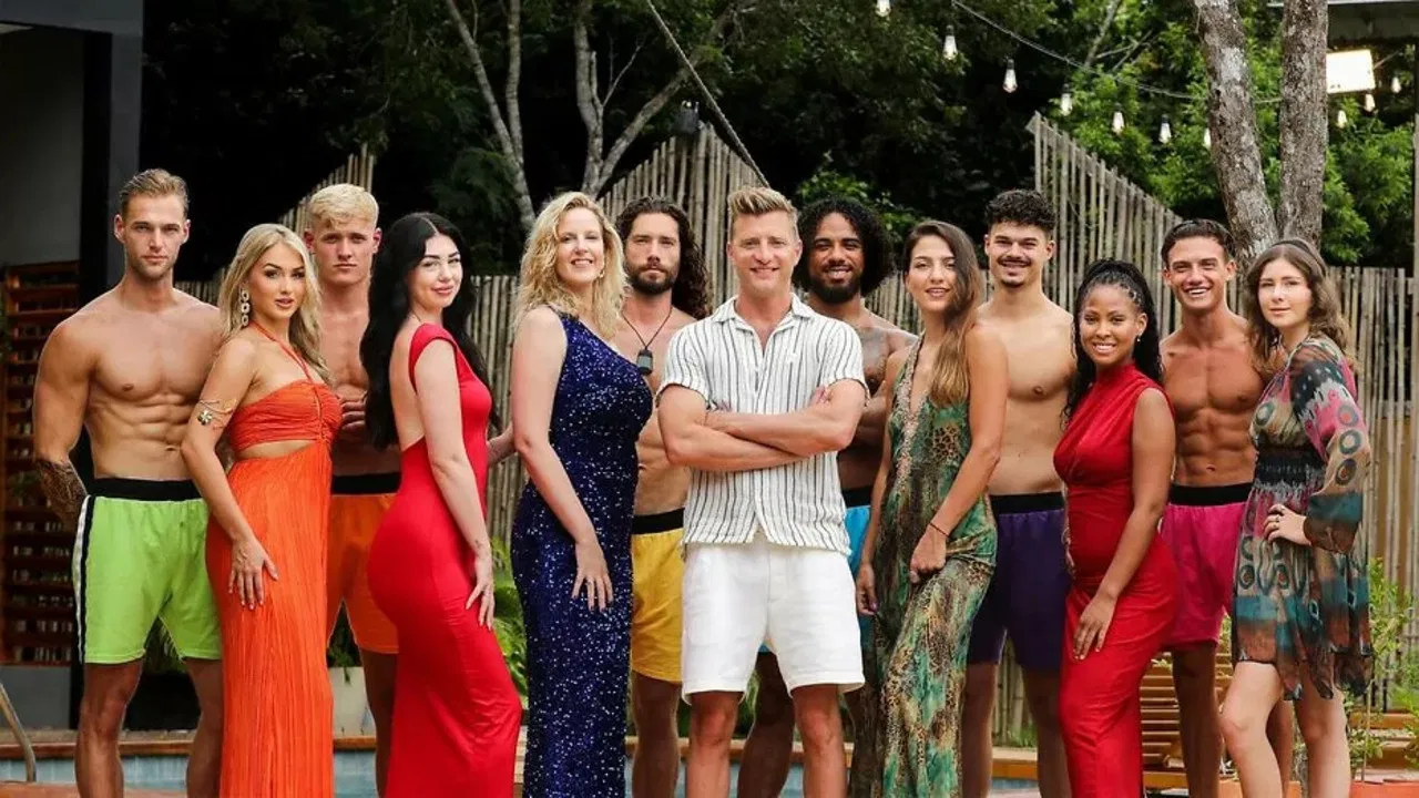 Muscles & Brains backdrop