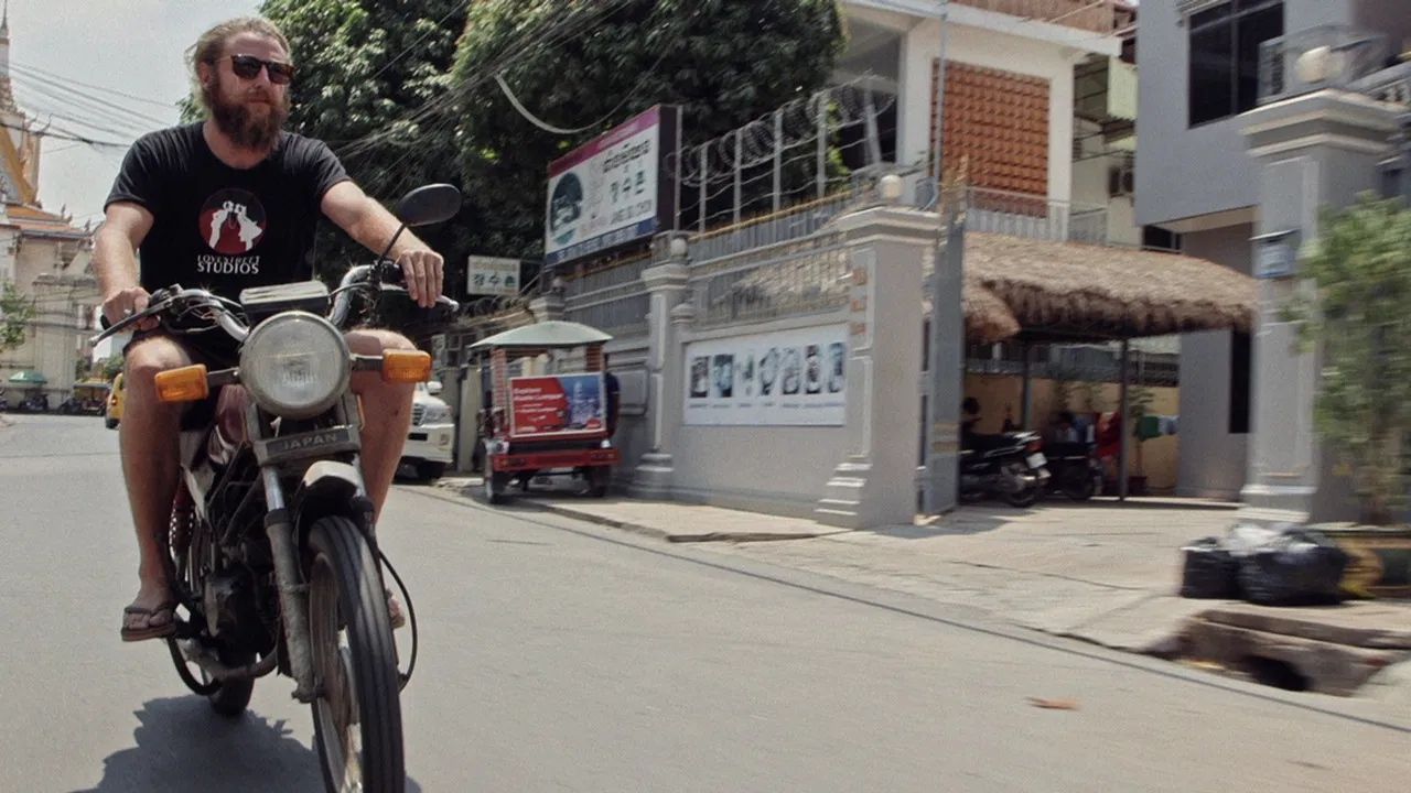 Current Sea backdrop