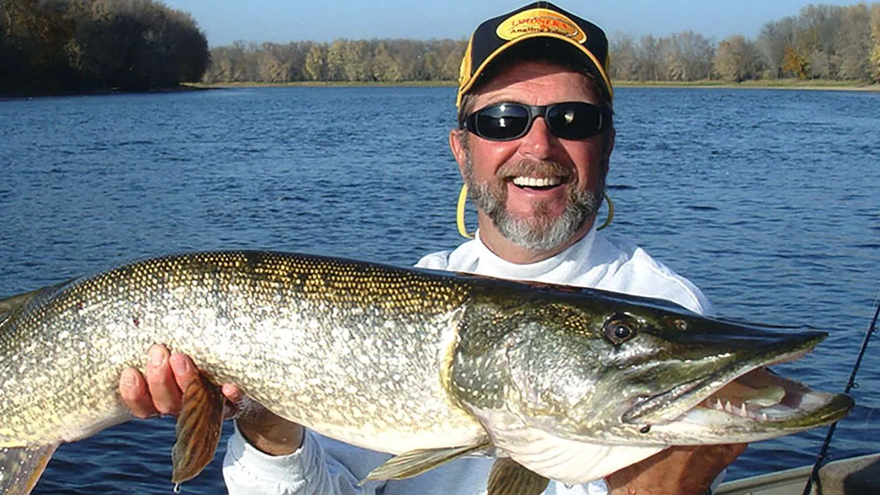 Lindner's Angling Edge backdrop