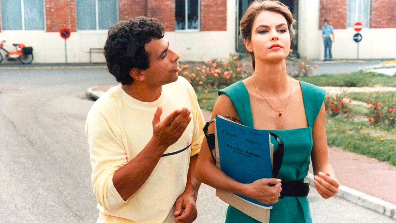 Le Joli cœur backdrop