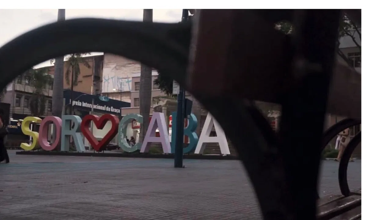 Rastros Urbanos backdrop