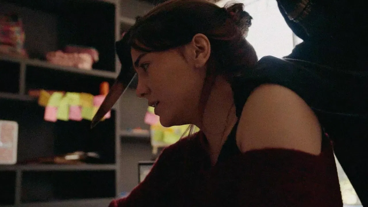 Medio Mortal backdrop