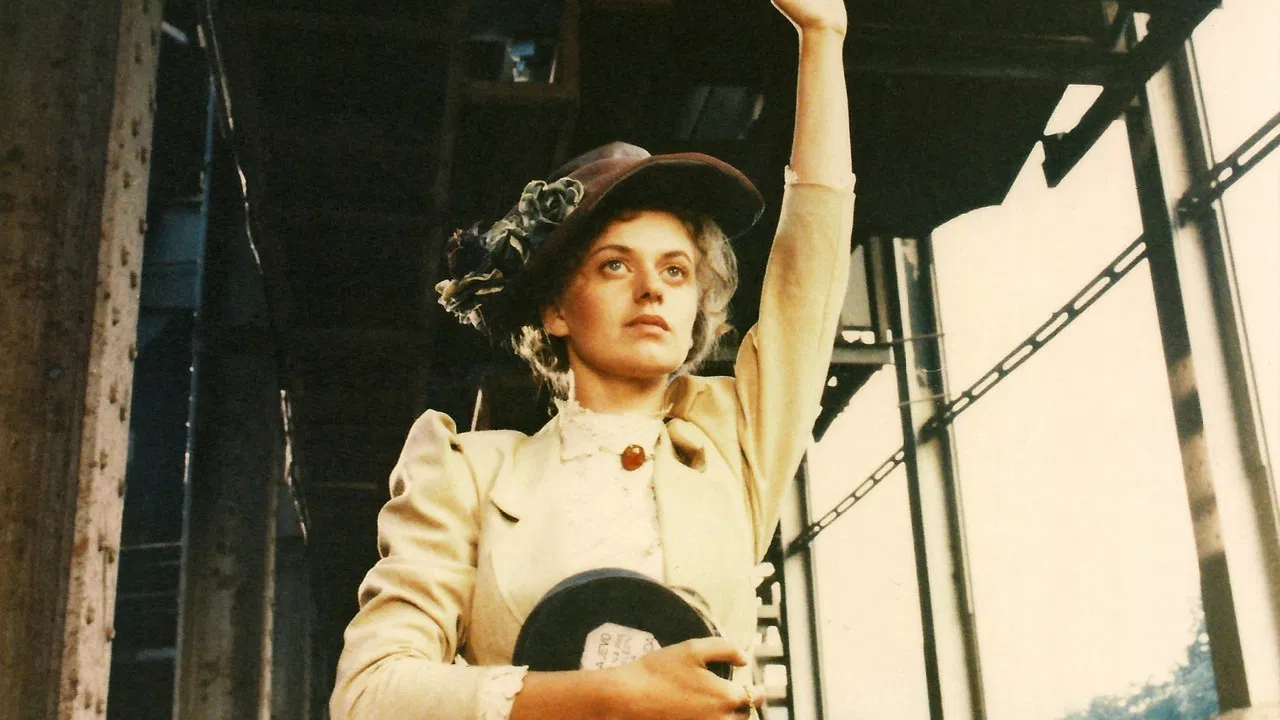 Farewell Belle Epoque - Destiny of a Movie backdrop