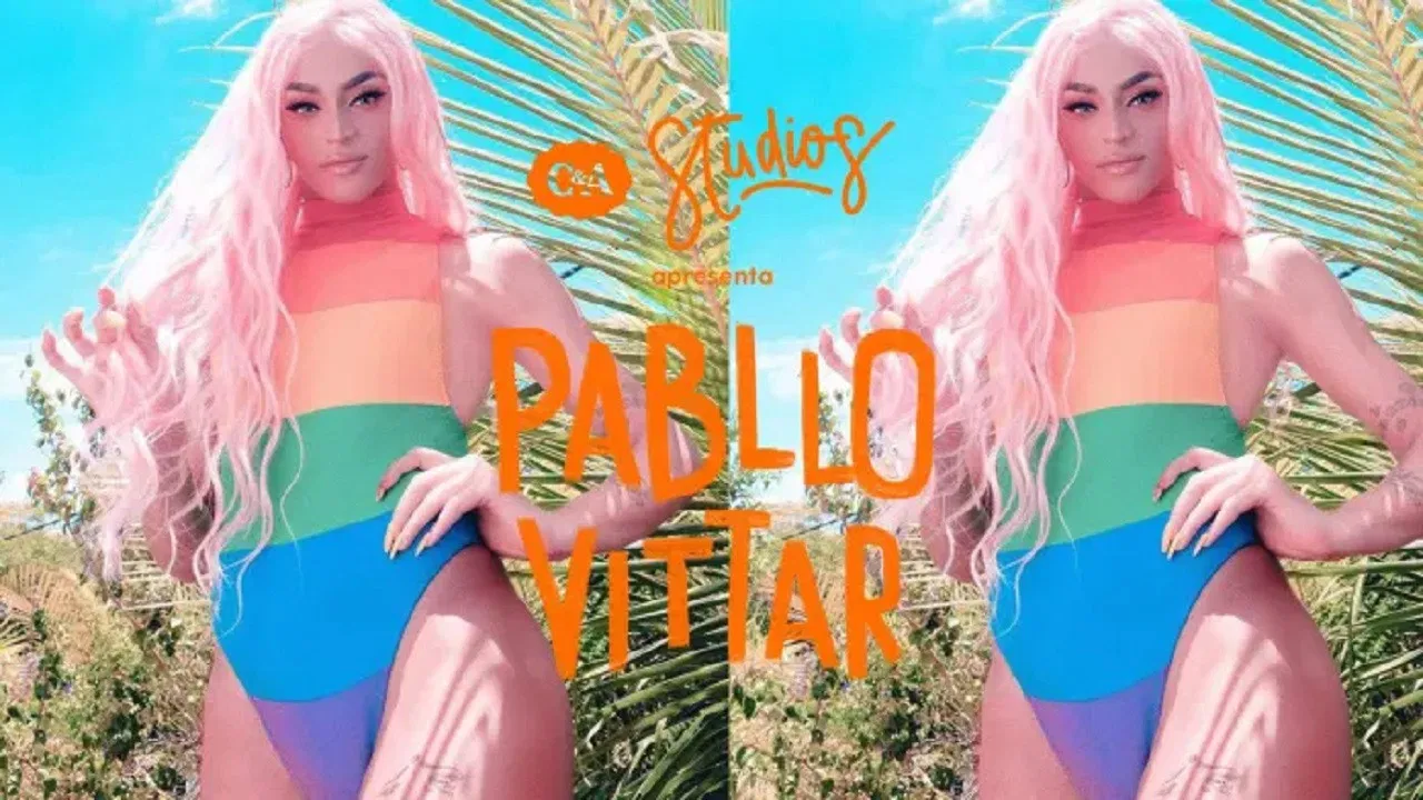 Pabllo Vittar Pocket Show C&A ao vivo na Rua Augusta backdrop