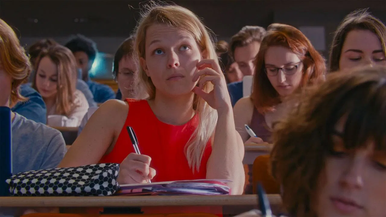 Fille du vent backdrop