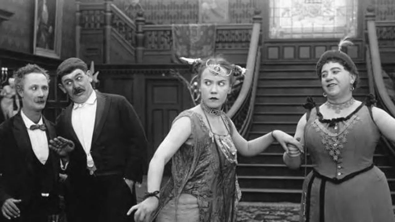 Are Waitresses Safe? backdrop