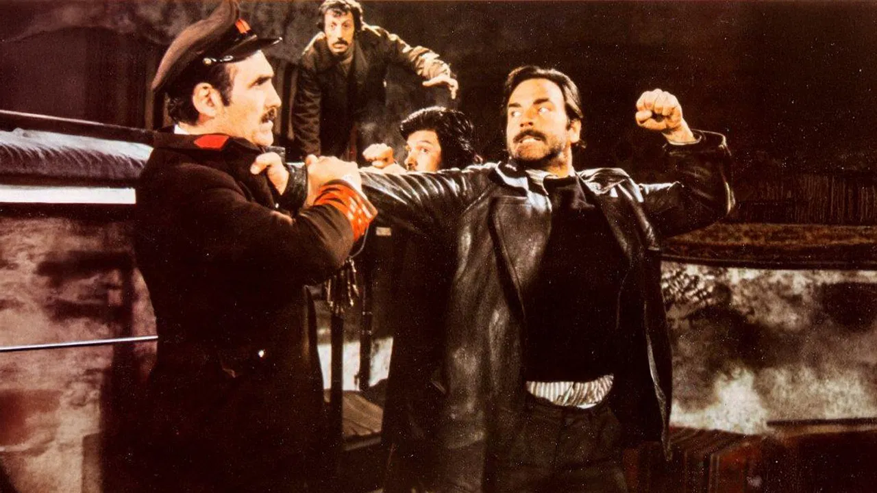 Kader Yolcuları backdrop