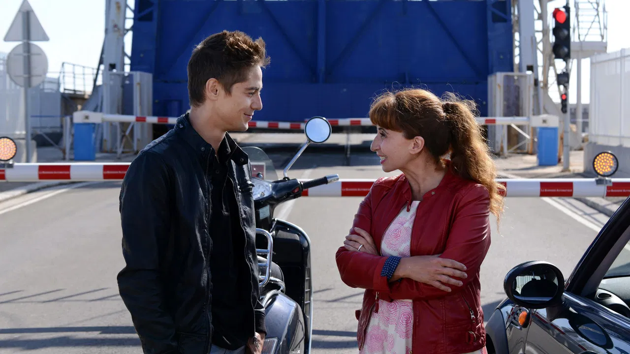 Ariane's Thread backdrop