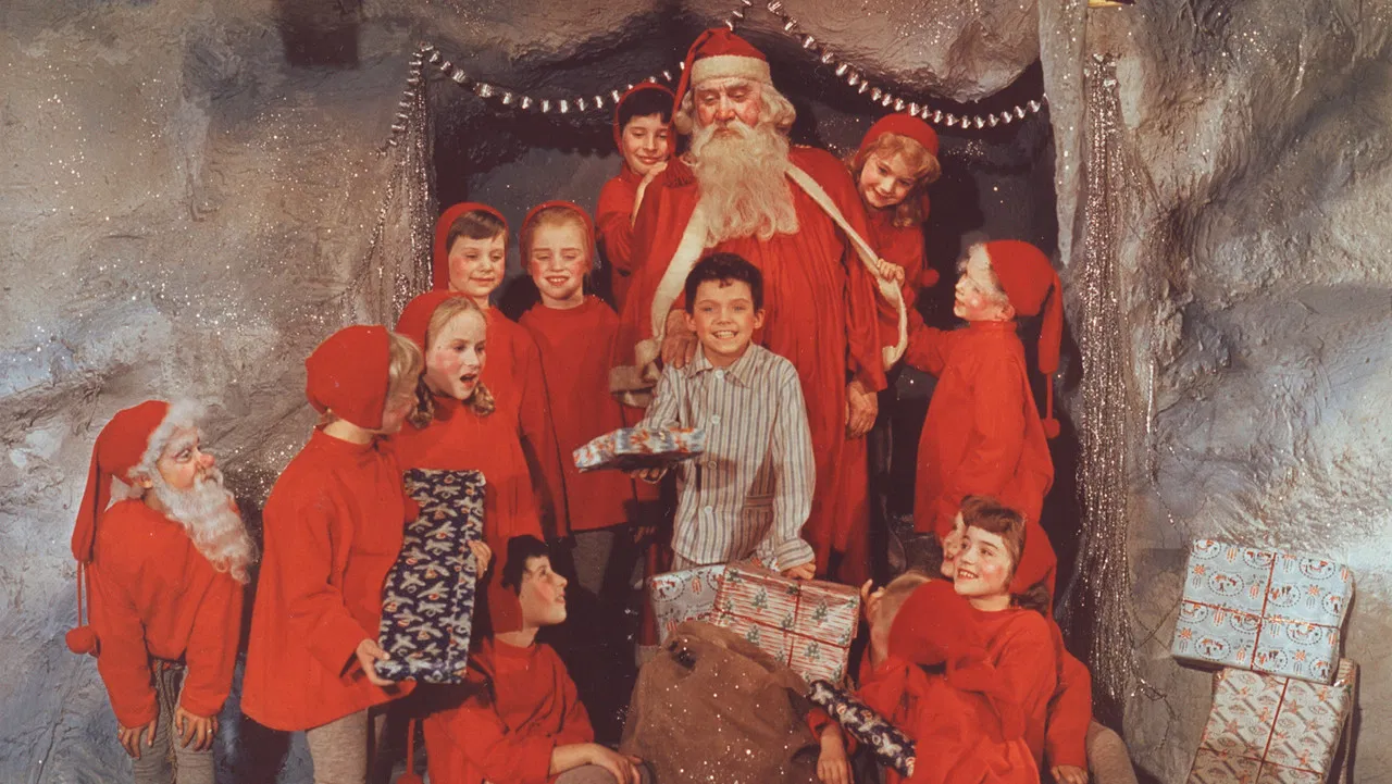 Father of Four: In the City backdrop