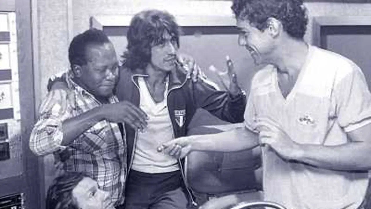 Raimundo Fagner backdrop