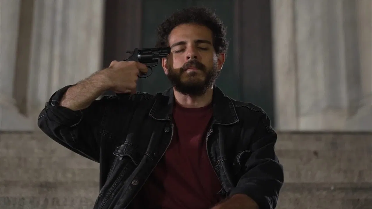 Un'Ultima Chiamata backdrop