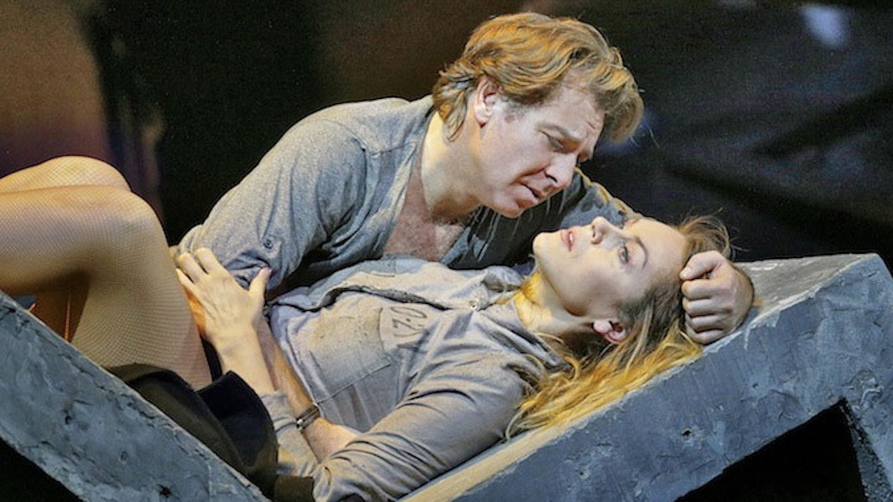 The Metropolitan Opera - Puccini: Manon Lescaut backdrop