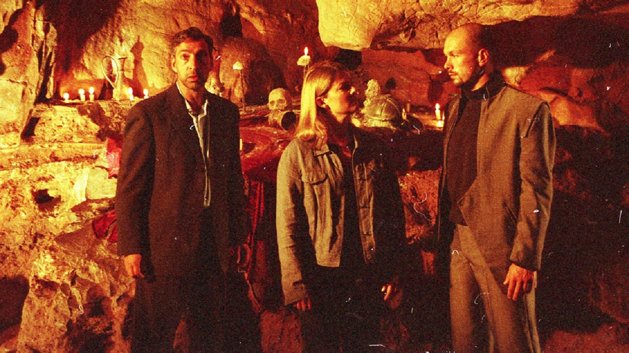 Dæmos Rising backdrop