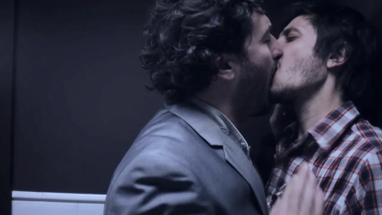 Bull’s Tail backdrop