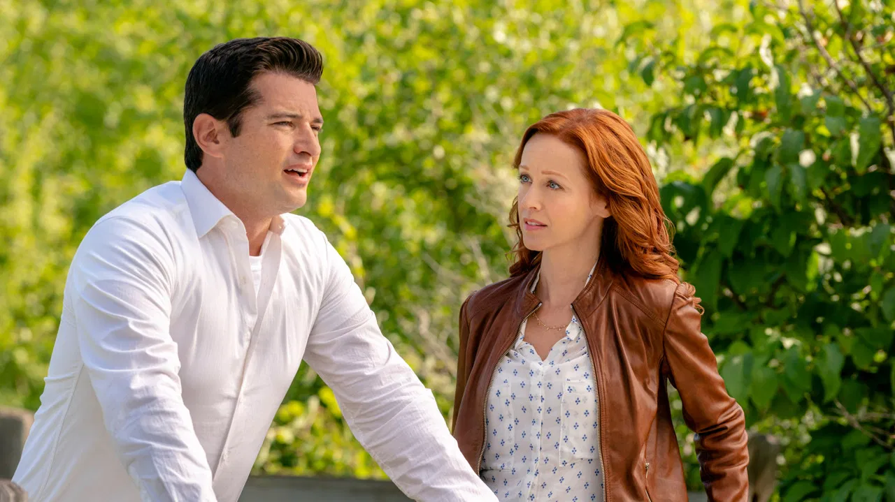 Under the Autumn Moon backdrop