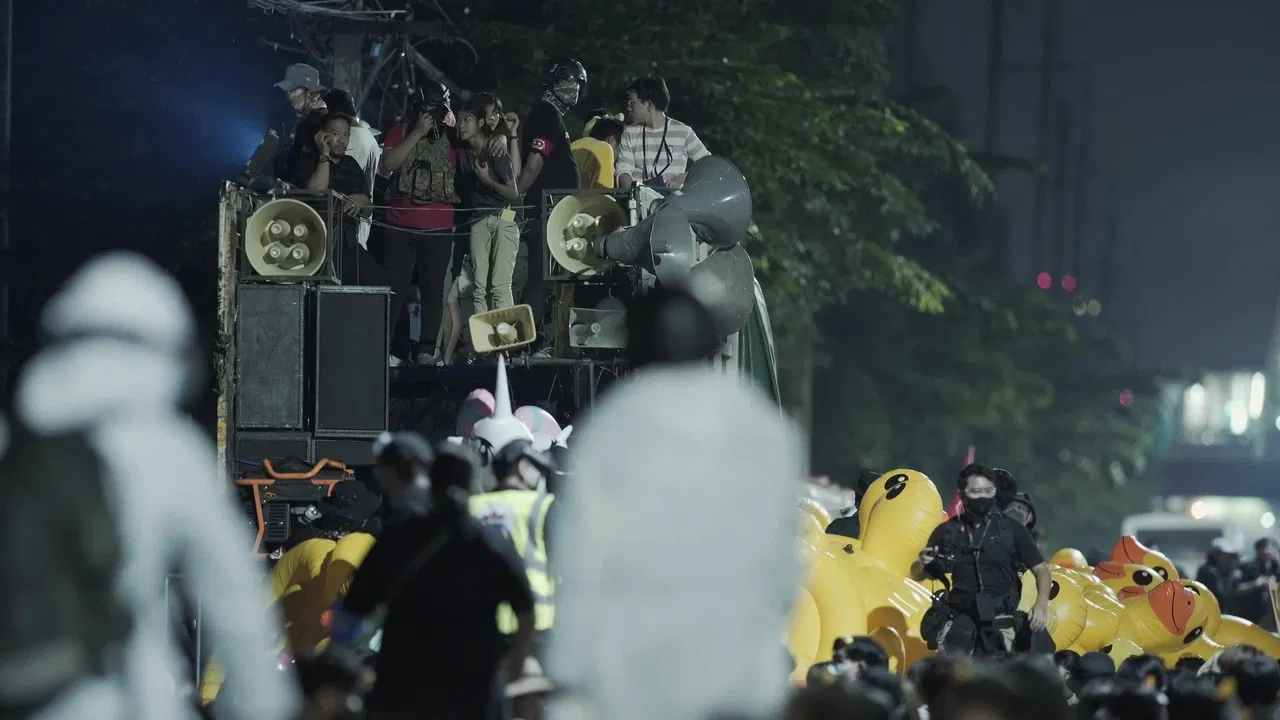 Paradox Democracy backdrop