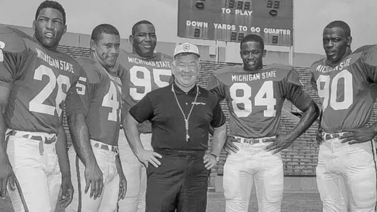 Men of Sparta backdrop