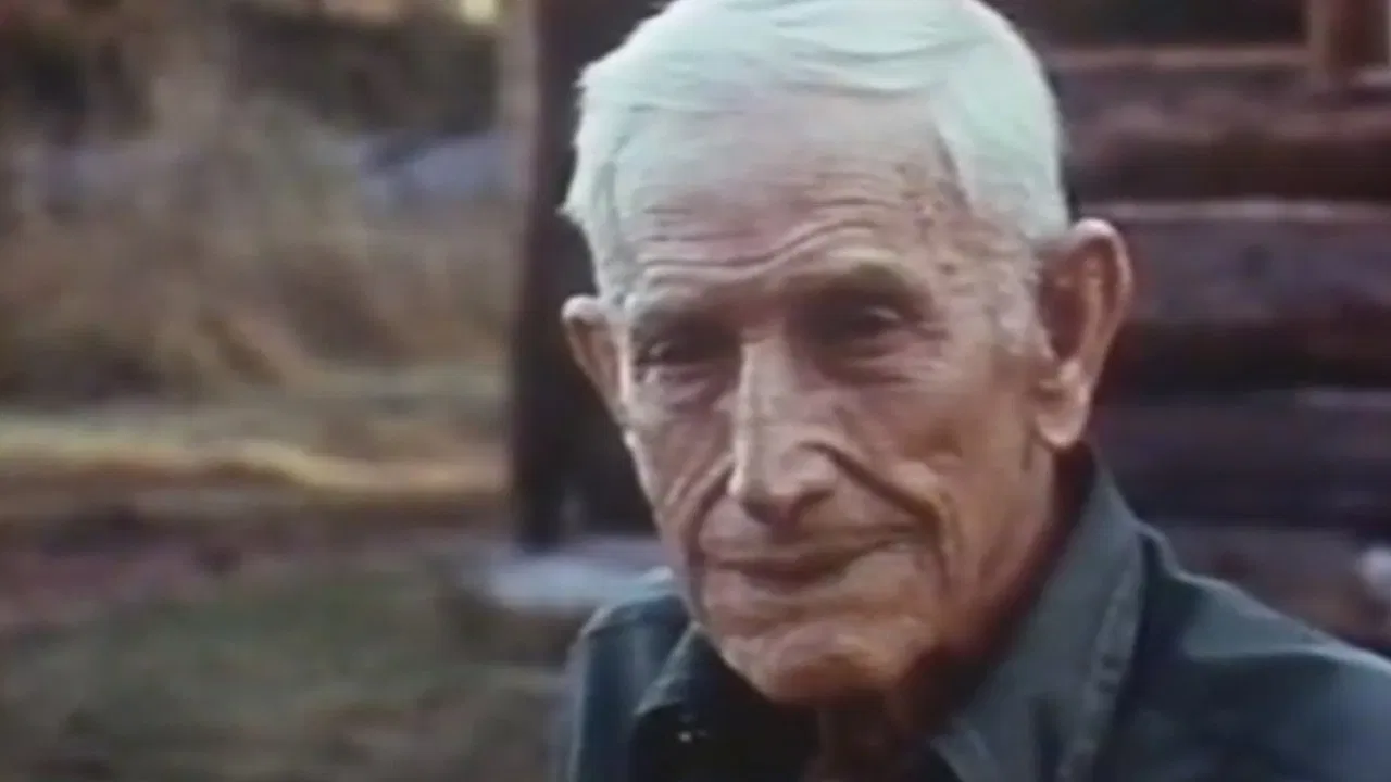 Luther Metke at 94 backdrop