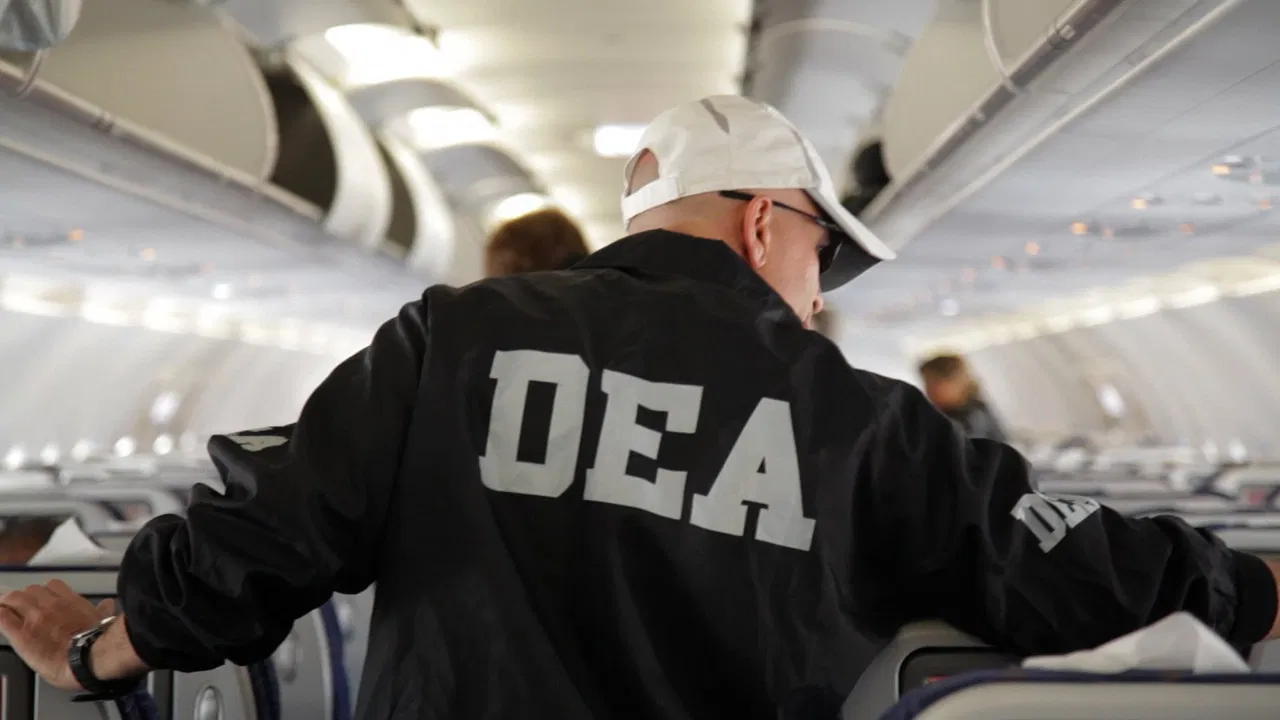 Inside Cocaine Wars backdrop