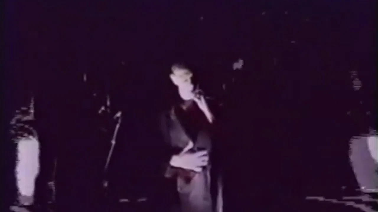 Bauhaus Live, University Of London (1980-10-31) backdrop