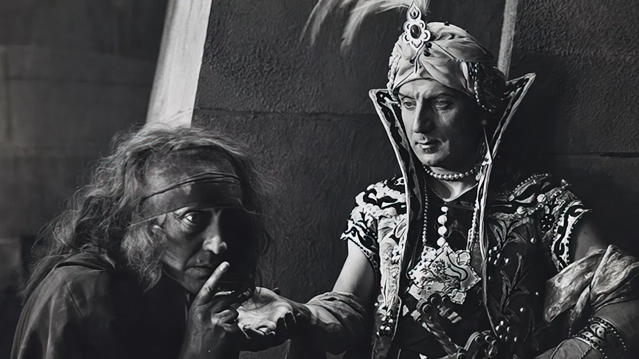 The Lion of the Moguls backdrop