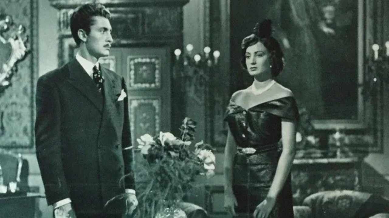 Quattro rose rosse backdrop