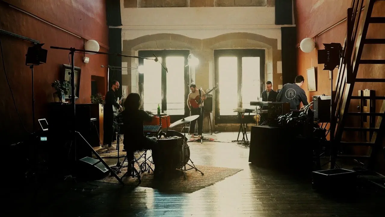 El Petit de Cal Eril: El retrobament backdrop