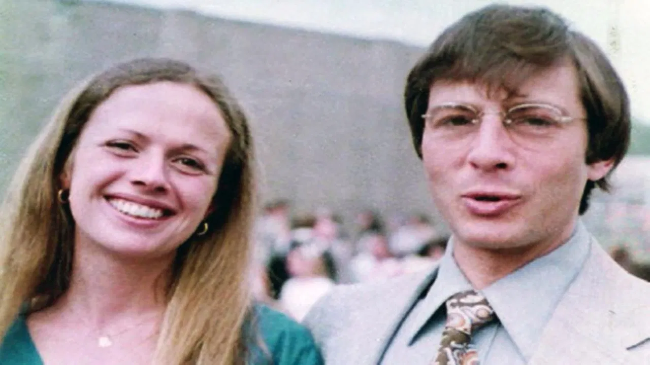 Robert Durst: An ID Murder Mystery backdrop