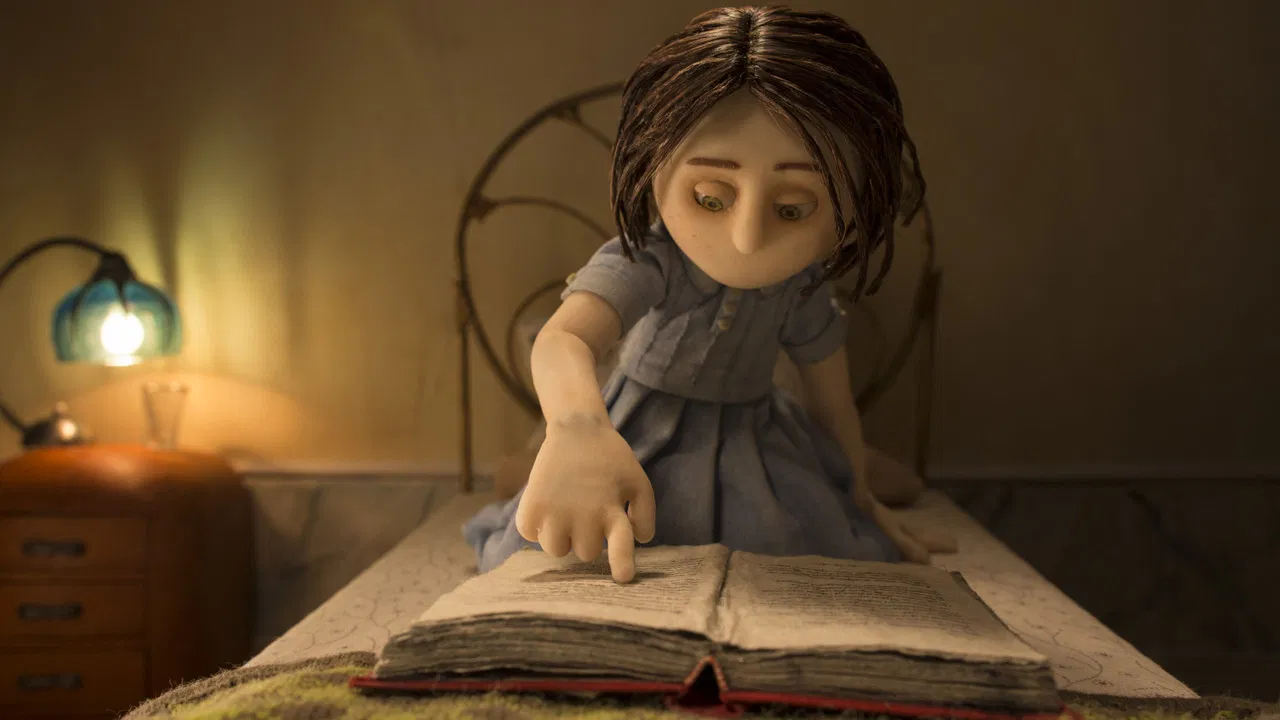 Ana Morphose backdrop