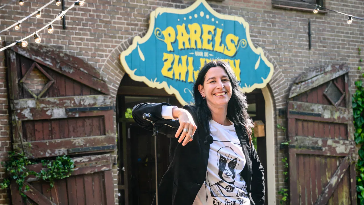 Parels voor de zwijnen backdrop