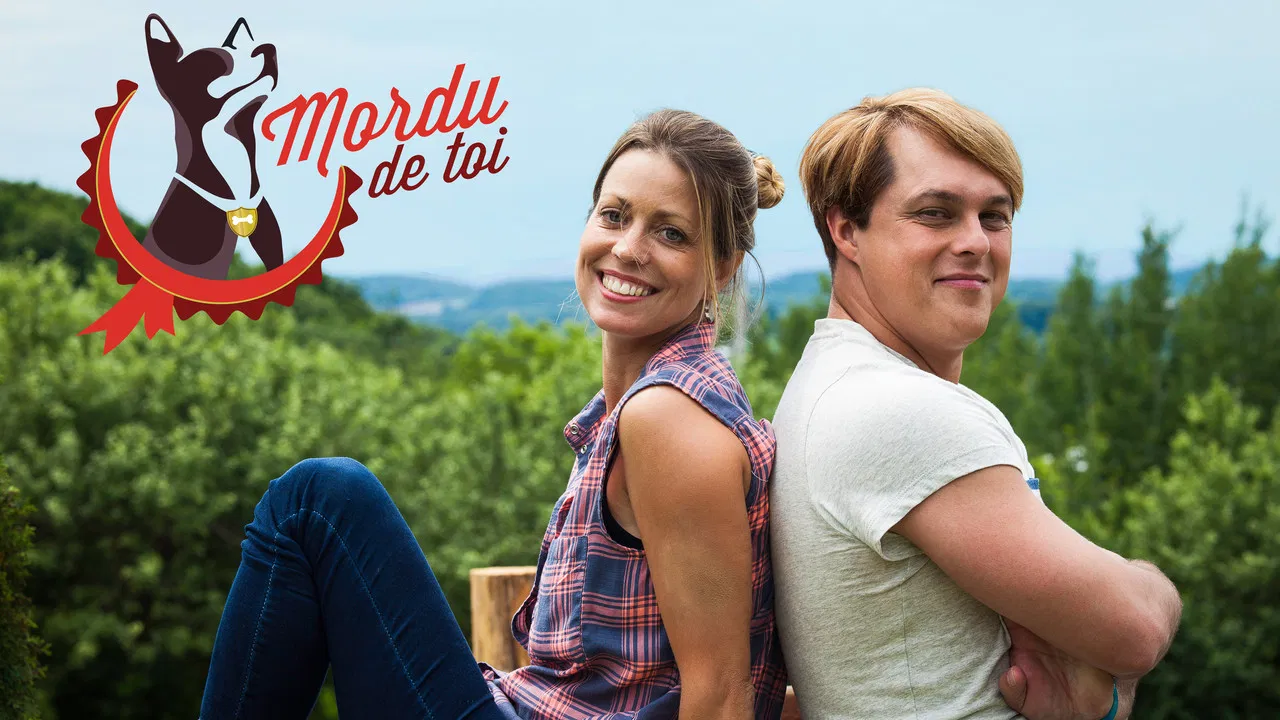 Mordu de toi backdrop