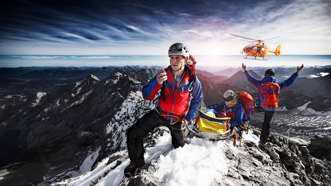 In höchster Not - Bergretter im Einsatz backdrop