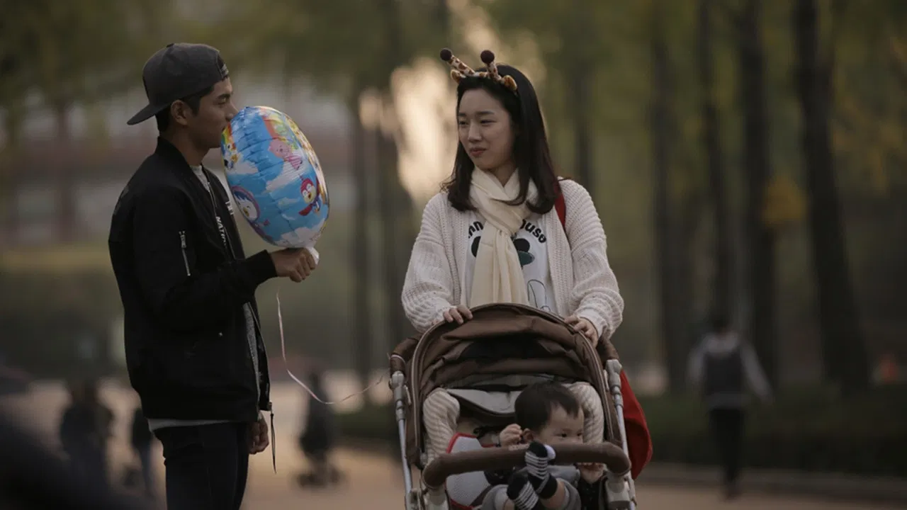 Baby Beside Me backdrop