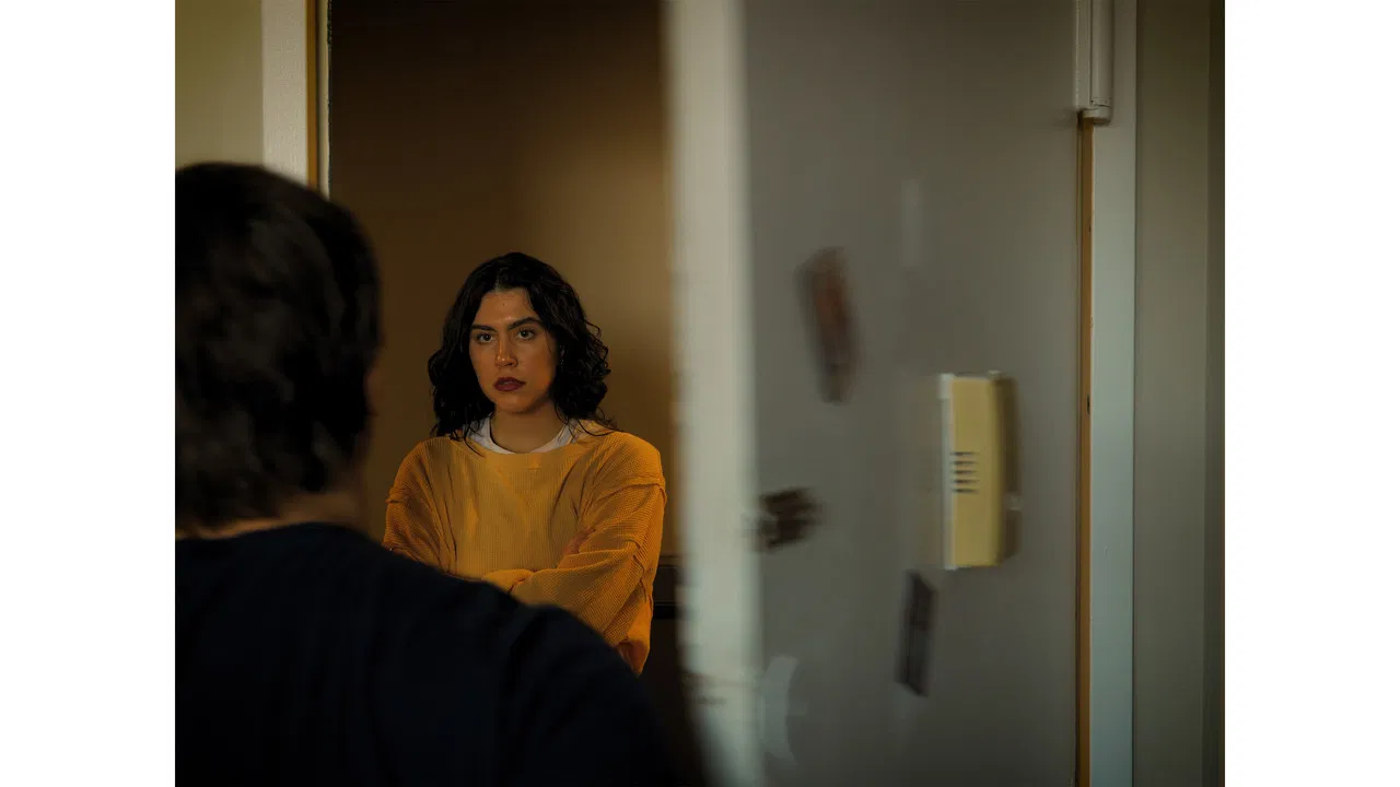 Goodbye, Green backdrop