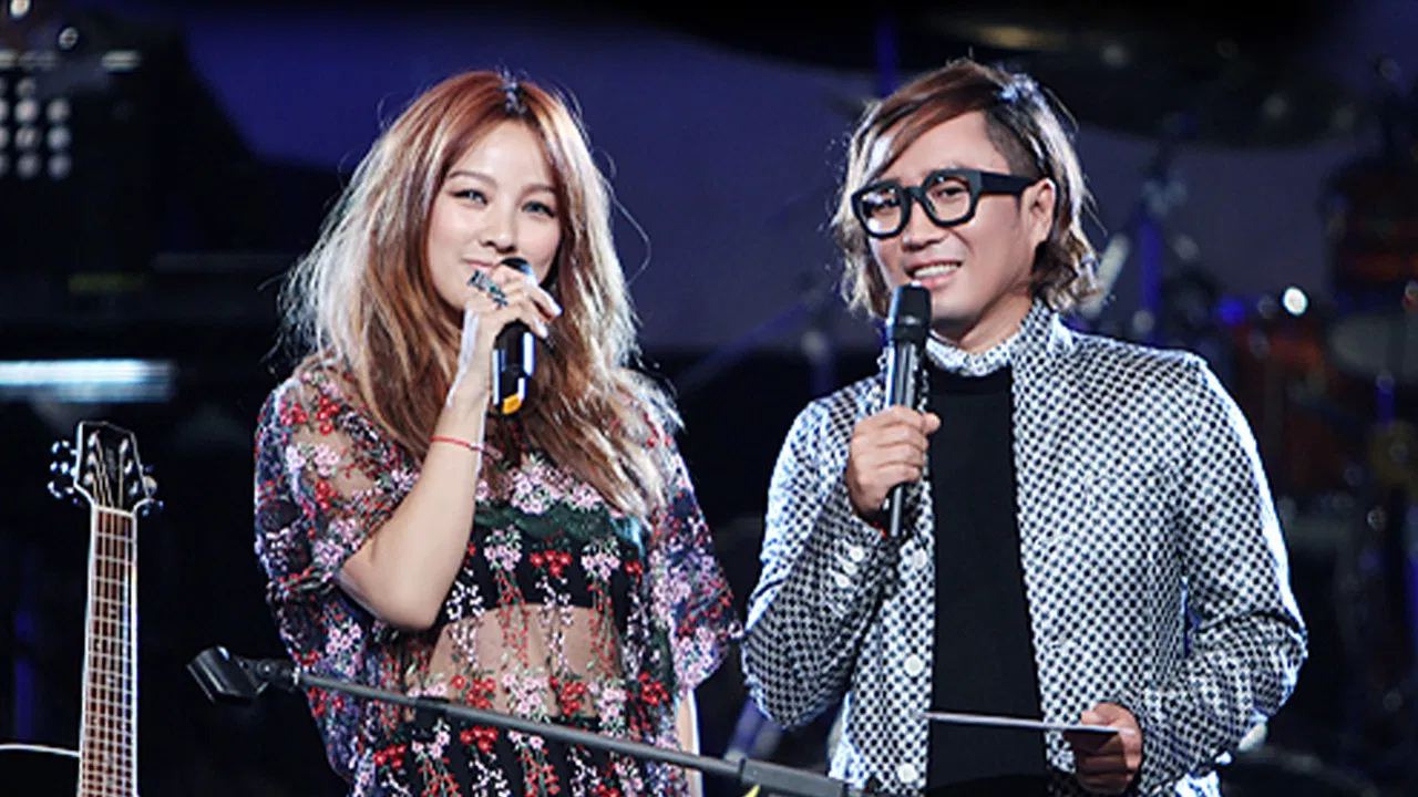 정재형 이효리의 유앤아이 backdrop