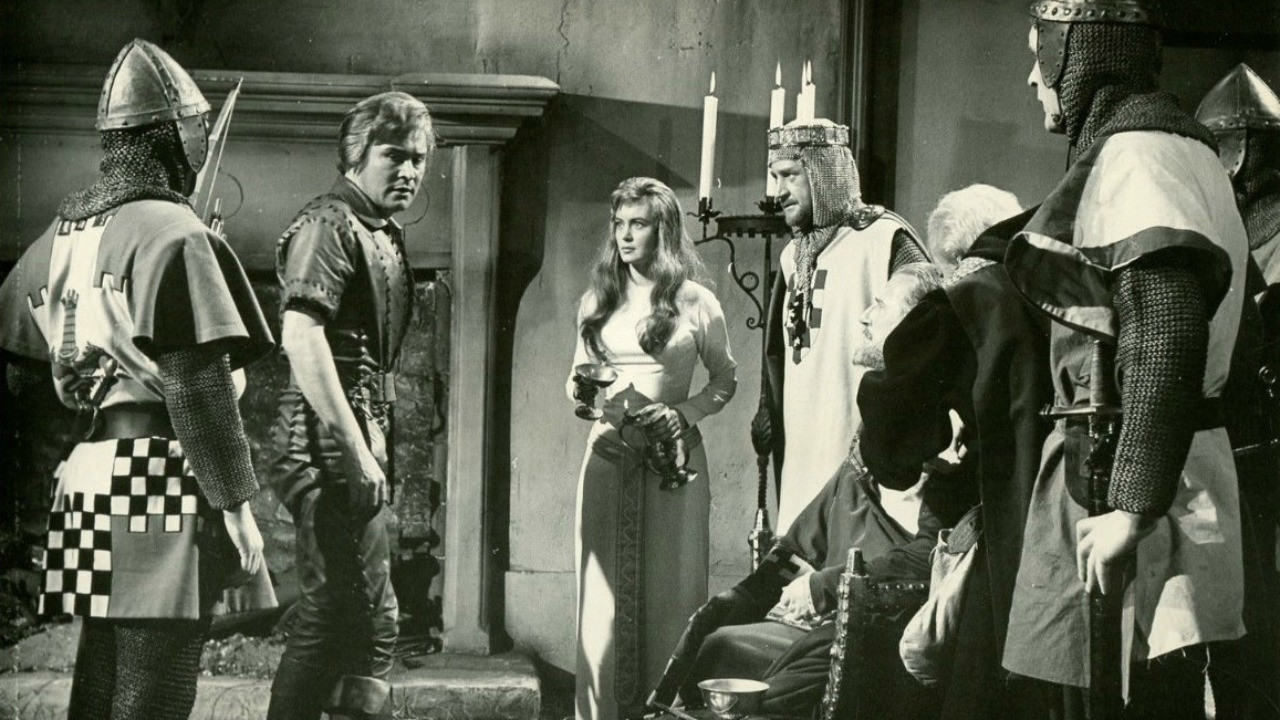 Siege of the Saxons backdrop