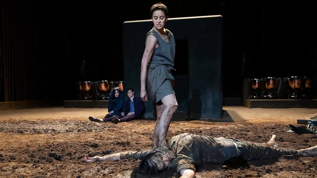 Électre / Oreste backdrop