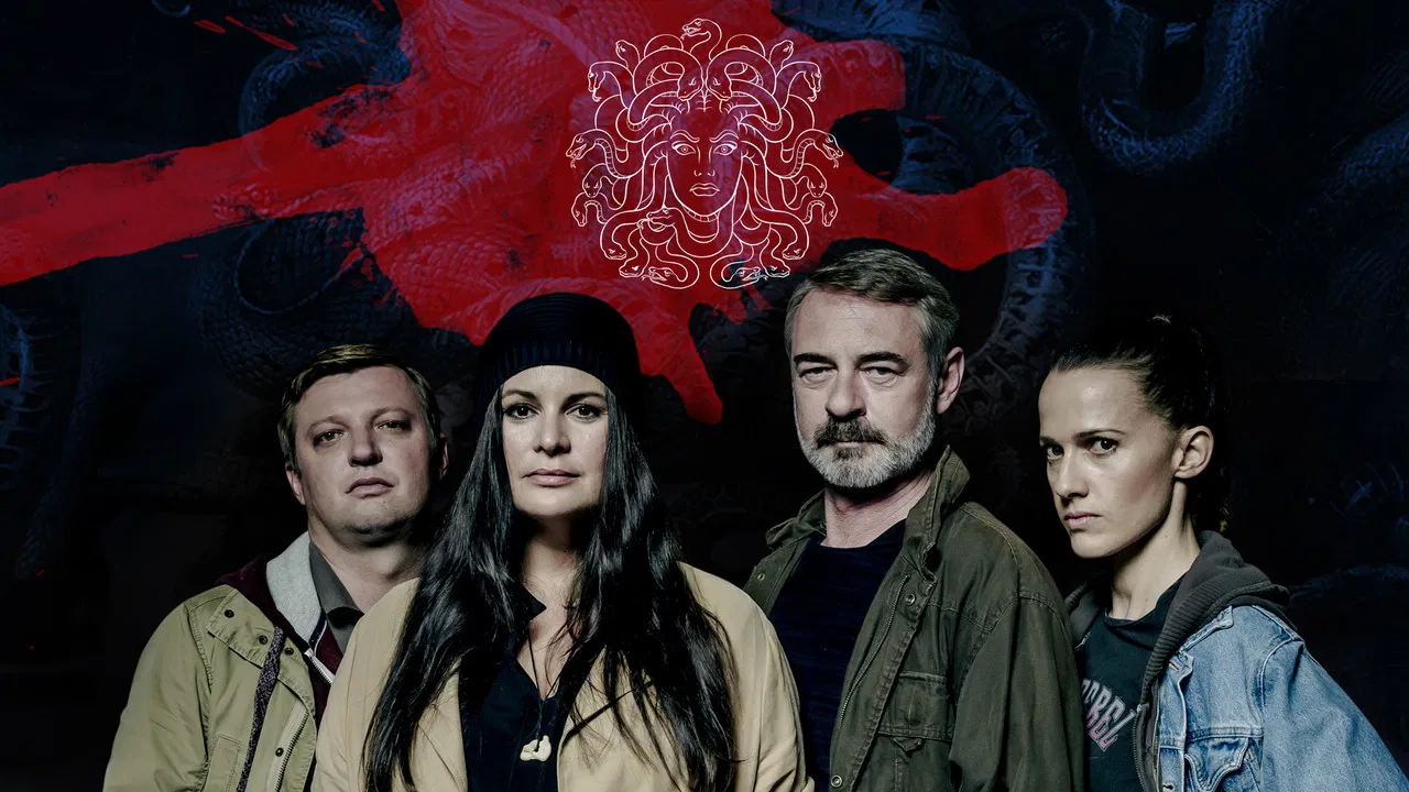 Hlava Medúzy backdrop