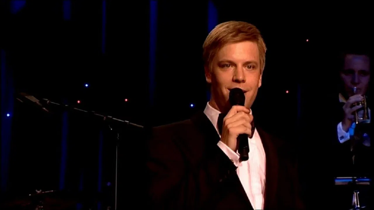 Tom Gaebel & His Big Band ‎– Live In Concert backdrop